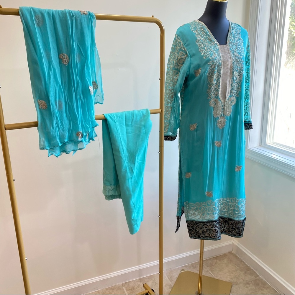 Elegant Blue Embroidered Kurta Set